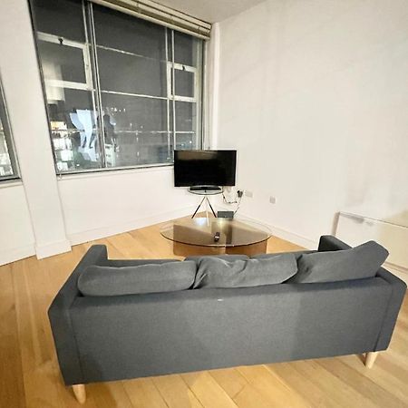 Bigkings Cosy 2 Bedroom Apartment With Free Parking In Central Манчестер Екстер'єр фото
