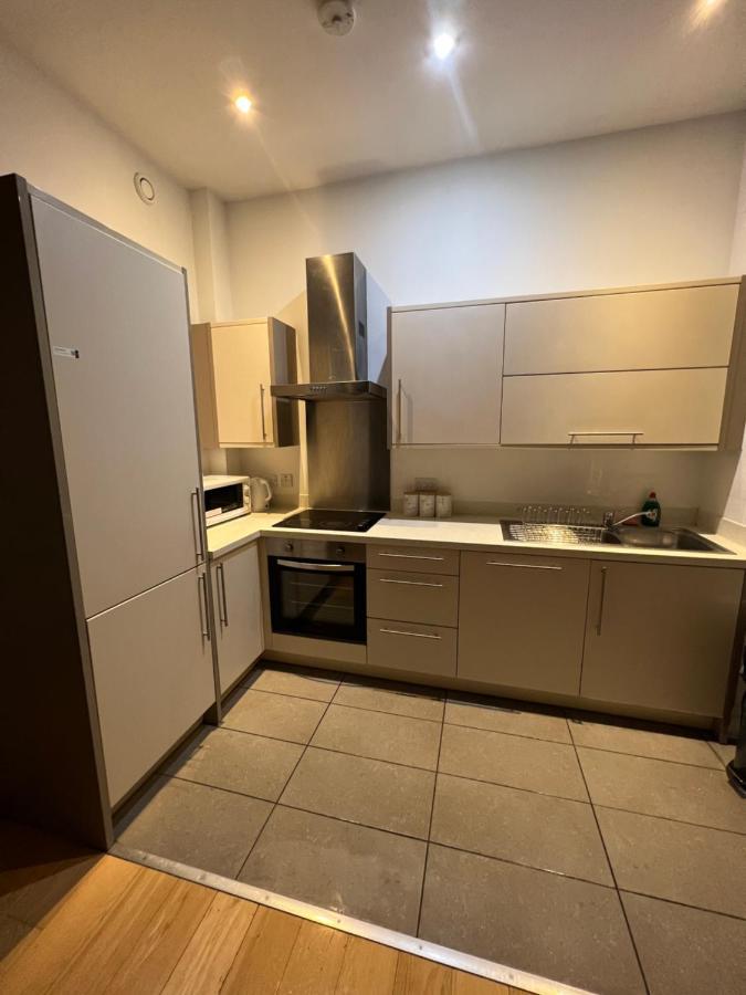 Bigkings Cosy 2 Bedroom Apartment With Free Parking In Central Манчестер Екстер'єр фото